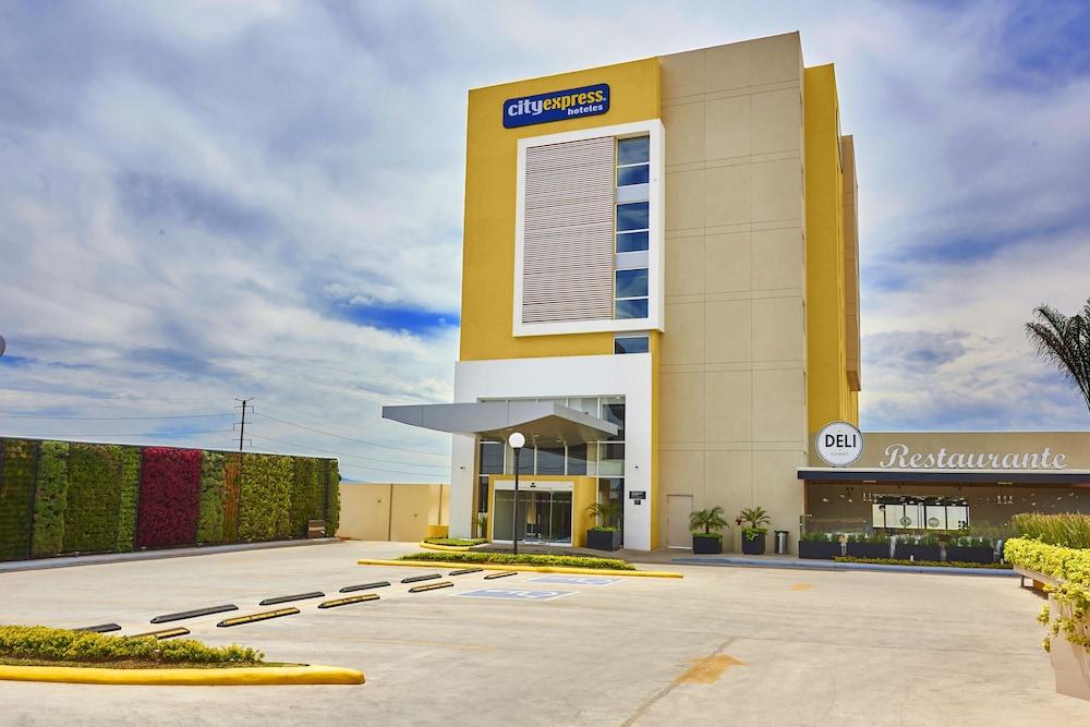 City Express By Marriott Guadalajara Aeropuerto Las Pintas Екстериор снимка