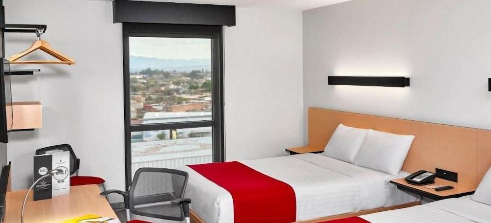City Express By Marriott Guadalajara Aeropuerto Las Pintas Екстериор снимка