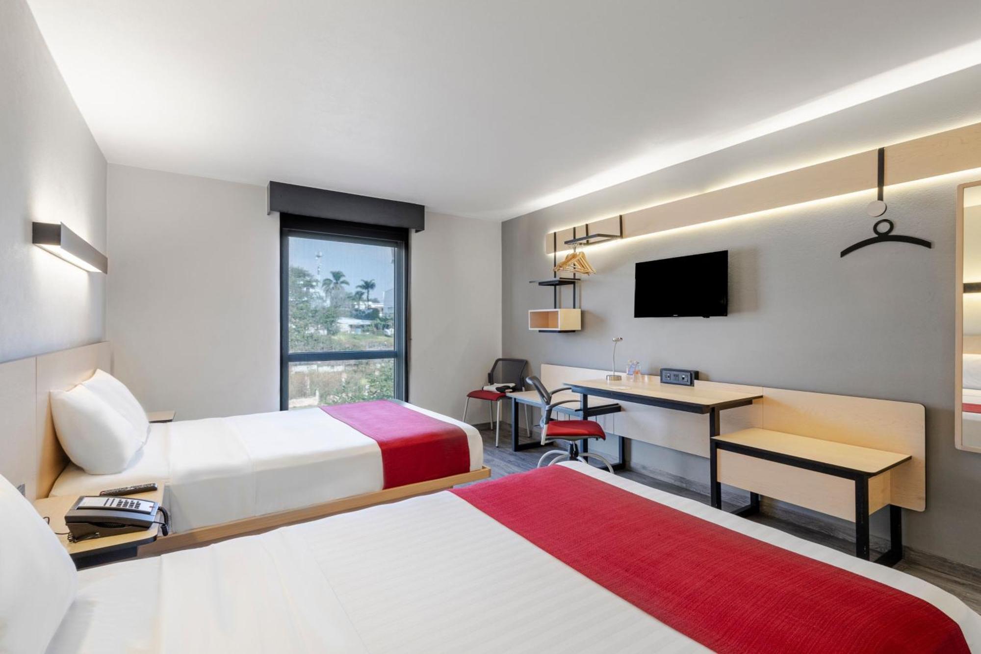 City Express By Marriott Guadalajara Aeropuerto Las Pintas Екстериор снимка