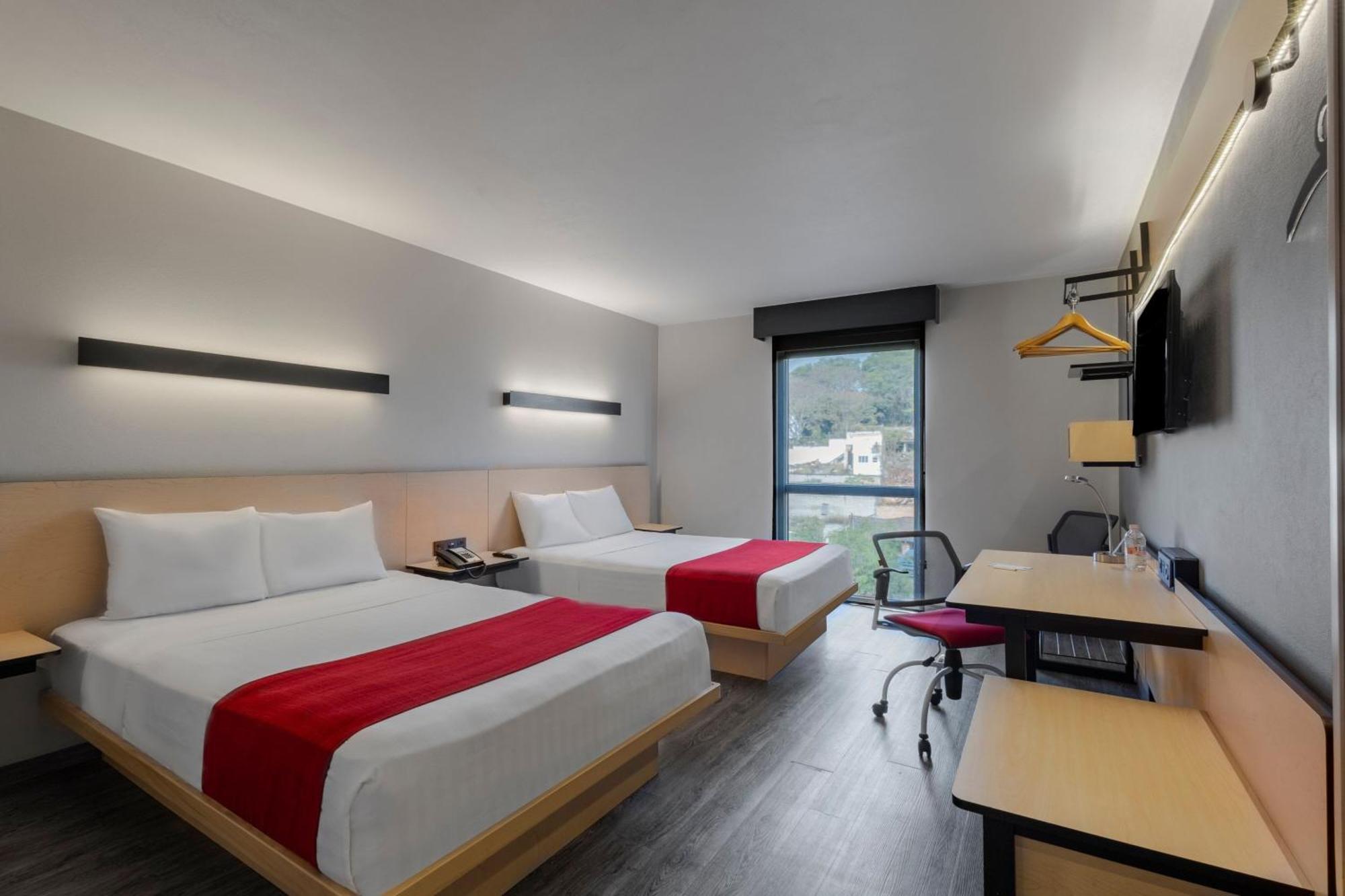 City Express By Marriott Guadalajara Aeropuerto Las Pintas Екстериор снимка