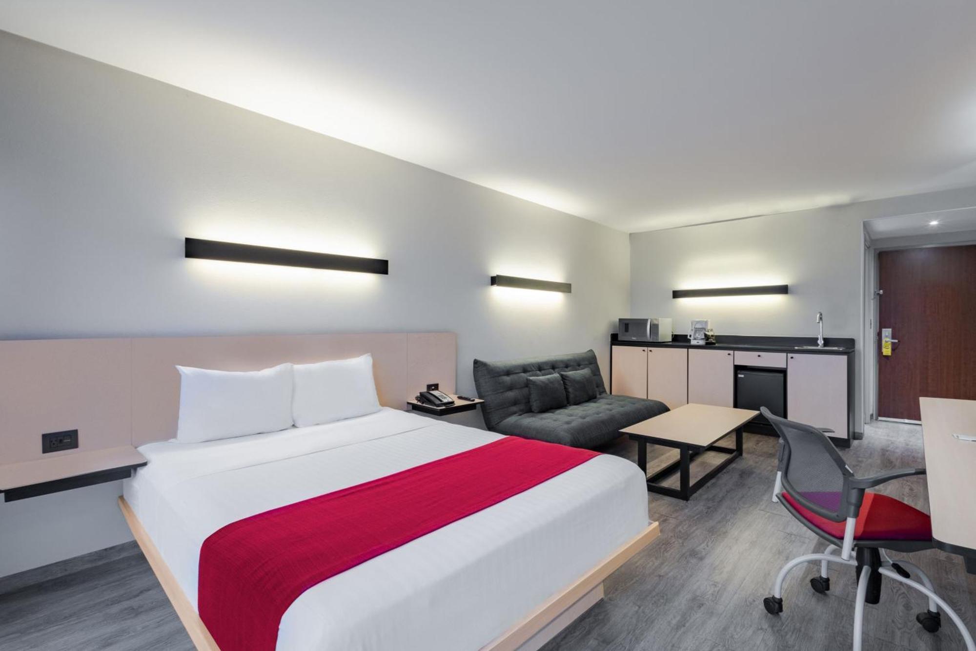 City Express By Marriott Guadalajara Aeropuerto Las Pintas Екстериор снимка