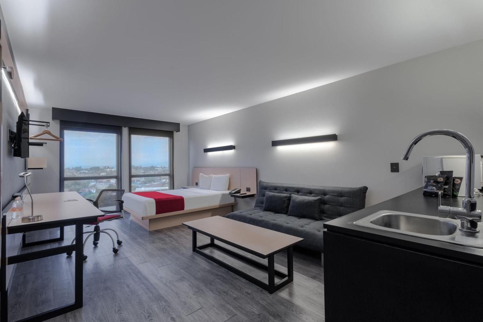 City Express By Marriott Guadalajara Aeropuerto Las Pintas Екстериор снимка