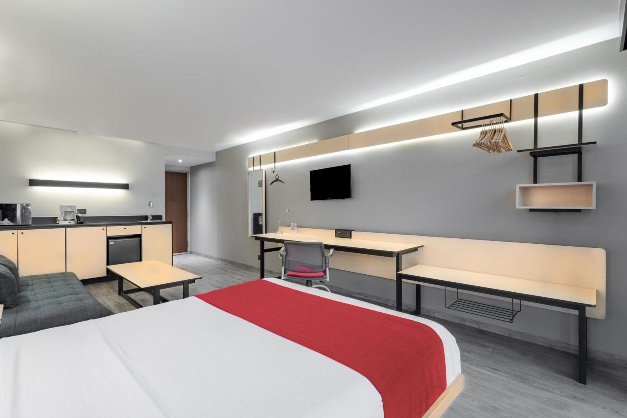 City Express By Marriott Guadalajara Aeropuerto Las Pintas Екстериор снимка