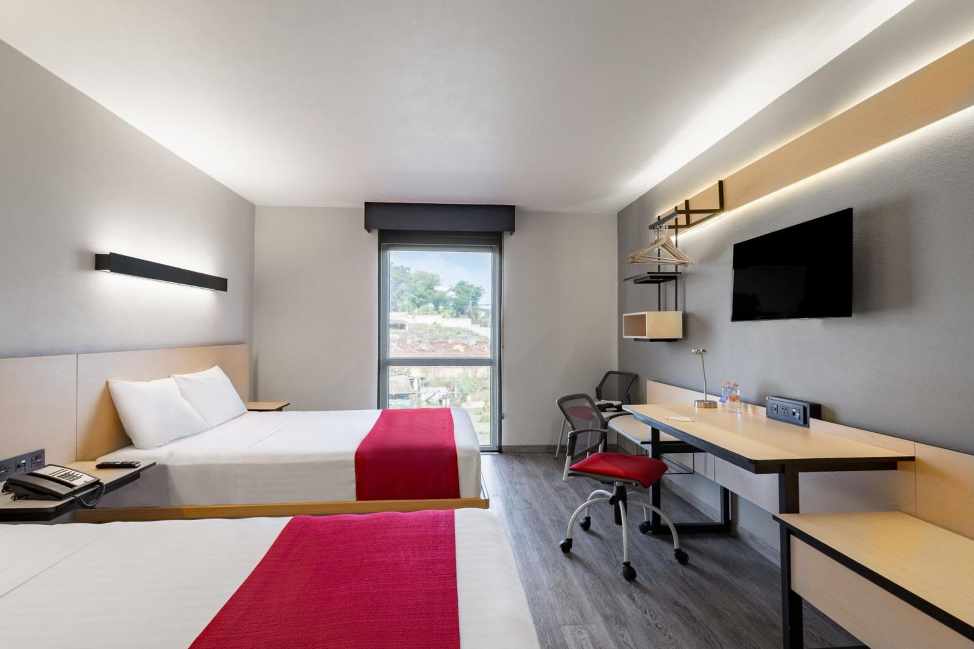 City Express By Marriott Guadalajara Aeropuerto Las Pintas Екстериор снимка