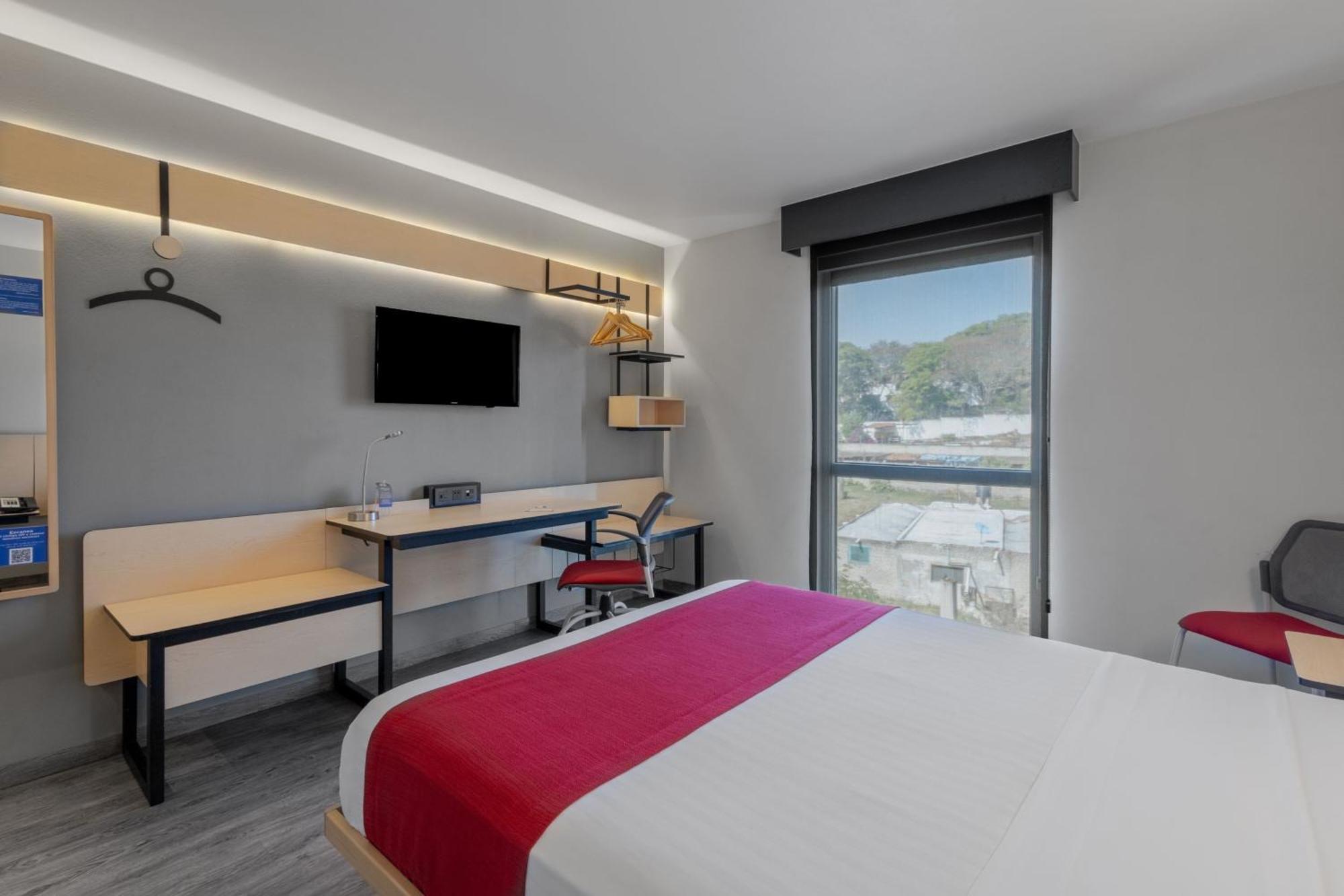 City Express By Marriott Guadalajara Aeropuerto Las Pintas Екстериор снимка